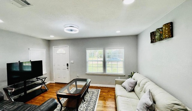 Spacious Location! 15 minutes from downtown Dallas