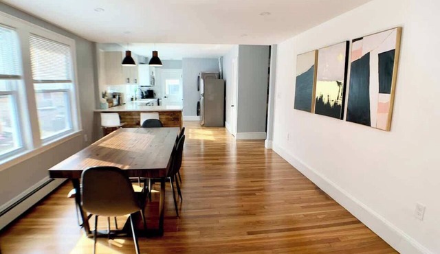 Spacious Luxury 3 BR, Spotless, W/D, Parking