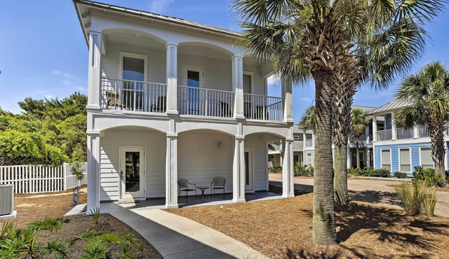 Spacious Miramar Beach Cottage w/Beach Access! in Miramar Beach