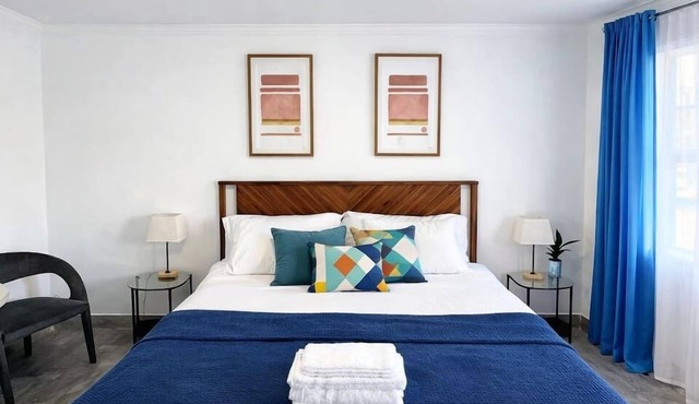 Spacious studio with king bed Pool Pets OK #10 in Clearwater