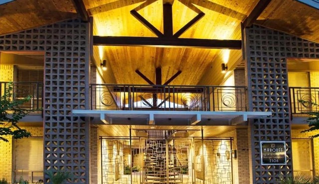 Spring Special Steps from Galleria & Shops Unit 123 in Houston