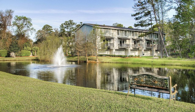 Steps Away from the Pool, Beach, Restaurants, Village, and Pier!