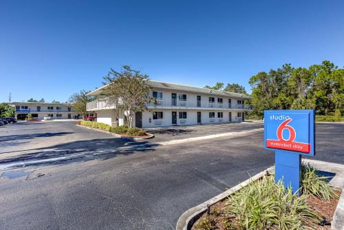 Studio 6 Extended Stay - Kissimmee, FL - Orlando