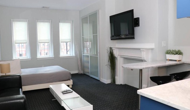 Stylish Studio on Newbury St, THIS IS BOSTON! #12