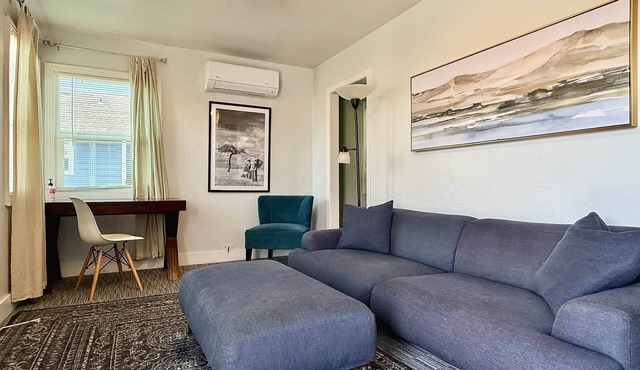 Sunny Downtown Arcata Apartment