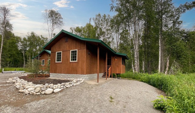 Talkeetna Wilderness Lodge - Luxury King Cabins