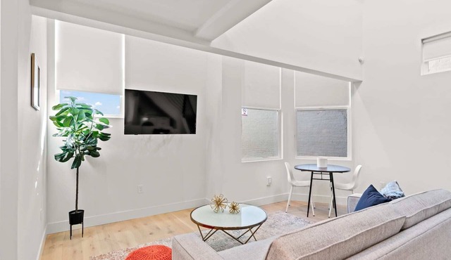 The Addison by Kasa | Modern Loft | San Francisco