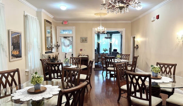 The Lincoln Short North B&B