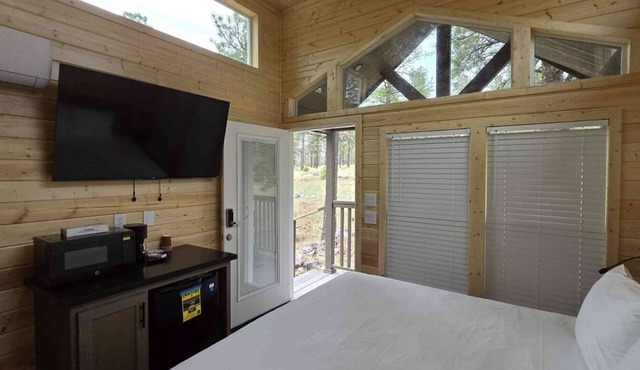 Tiny Home King Room #9A