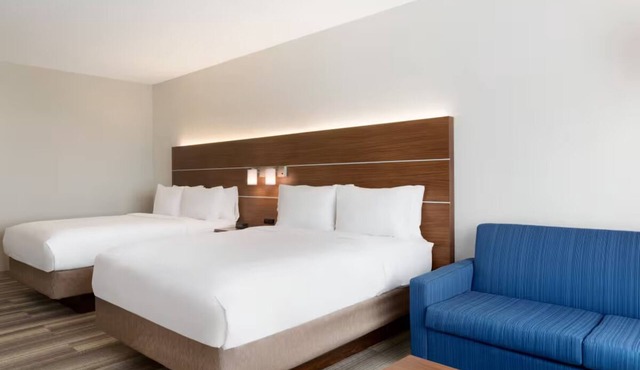 Tranquil Cincinnati Retreat | Ideal for Weekend Explorers & for Unwinding in Cincinnati