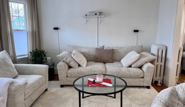 Tufts 2br w/Standing Desk & Home Theater