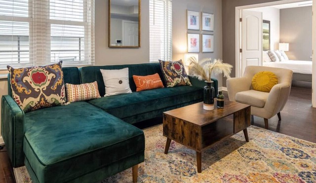 Two Comfy Condos Near City Center | OTR, UC, Zoo
