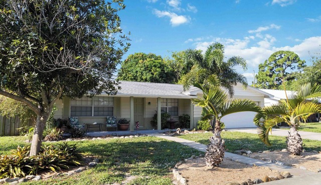 Two Palms Heated Pool Retreat