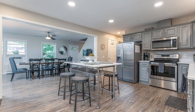 Updated Colonial Close To Town - Available All Year ~ Excellent Hot Tub!