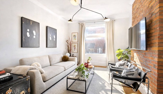 Upscale 3-Story German Village Home - Near Cafés