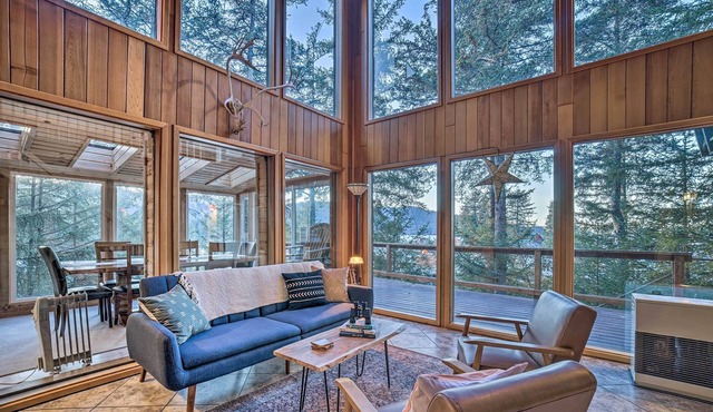 Waterfront Seldovia Bay Home: Walk to Trails!