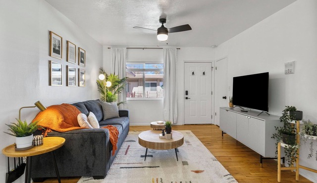 Wonderful 1-bedroom condo with AC in Salt Lake