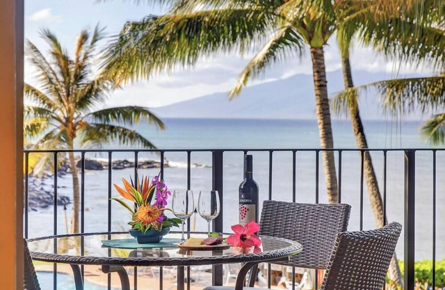 Steps From Snorkeling, Sunsets & Serenity