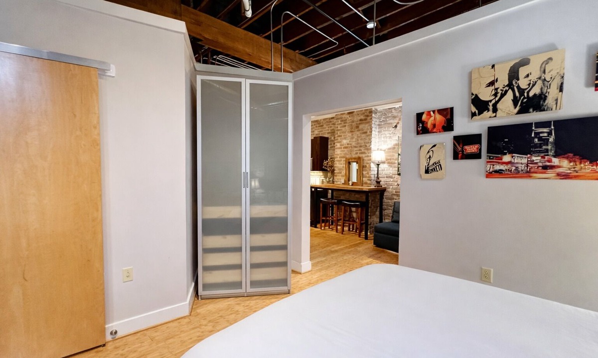 Downtown Nashville Condo | Downtown Music City Loft living! ~Steps to the Ryman and Broadway