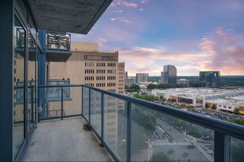 North Buckhead Apartment | 19th Floor Private Balcony, Panoramic View, 24 hr security, Private Garage, Pool