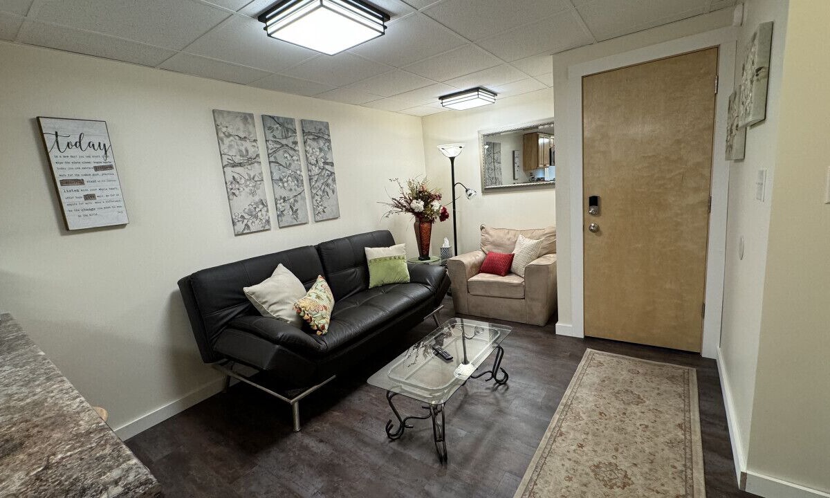 Fairbanks Apartment | 303 2bd lower · Vintage 2 bedroom close to downtown and river walk
