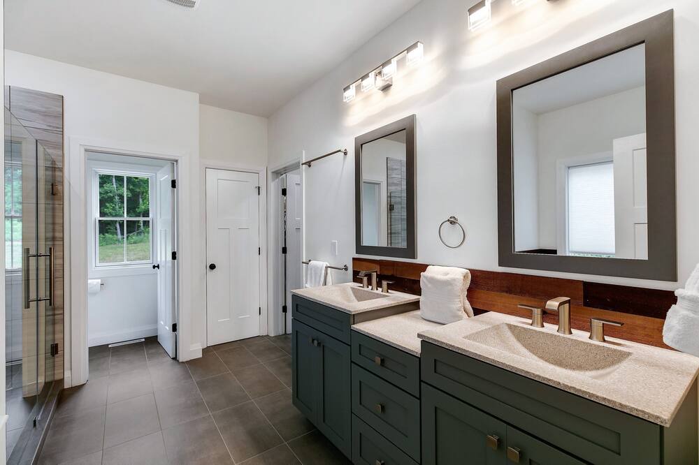 Photo of Bathroom in Saratoga Springs
