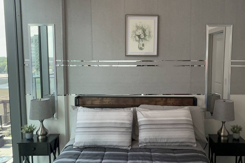 Photo of Bedroom in Lenox
