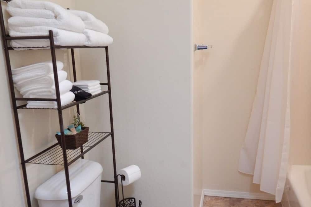 Photo of Bathroom in Alamedan Valley