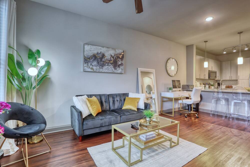 Photo of Livingroom in Loring Heights