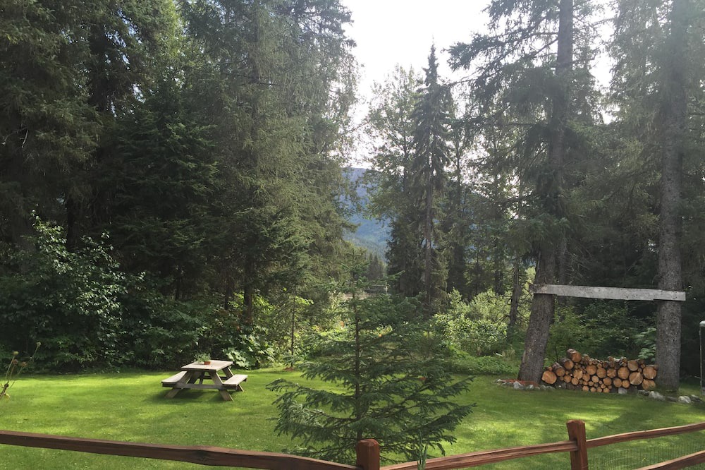 Photo of Others in Alyeska