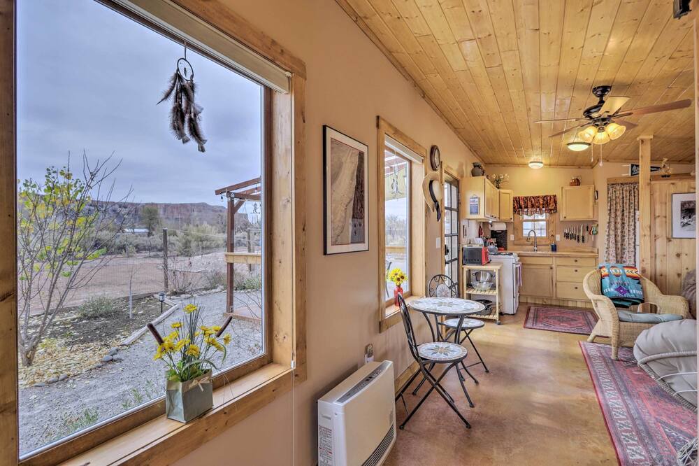 Photo of Livingroom in Bluff