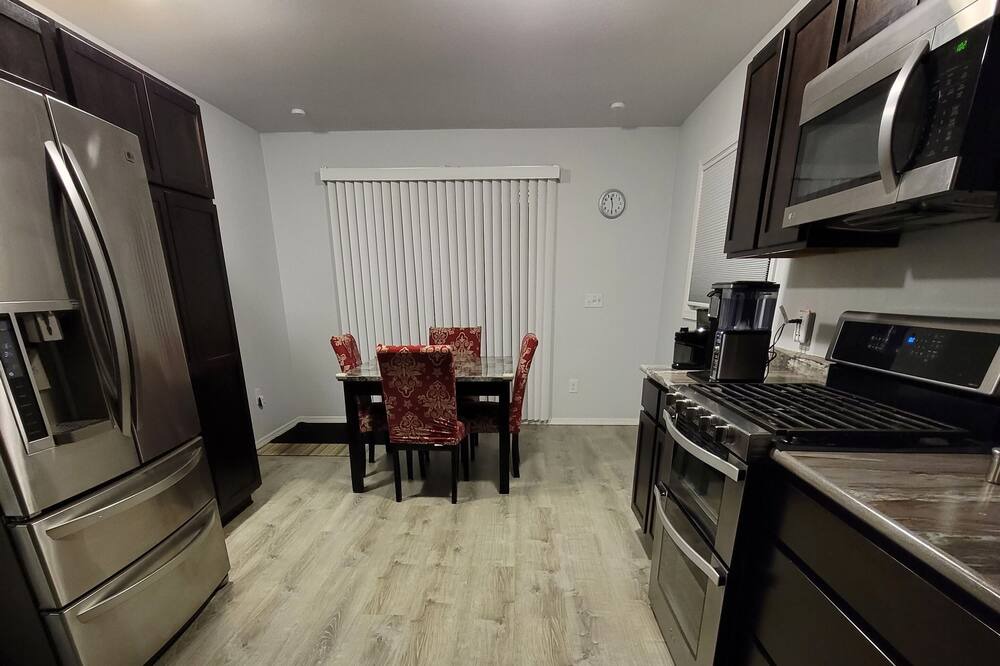 Photo of Kitchen in Russian Jack Park