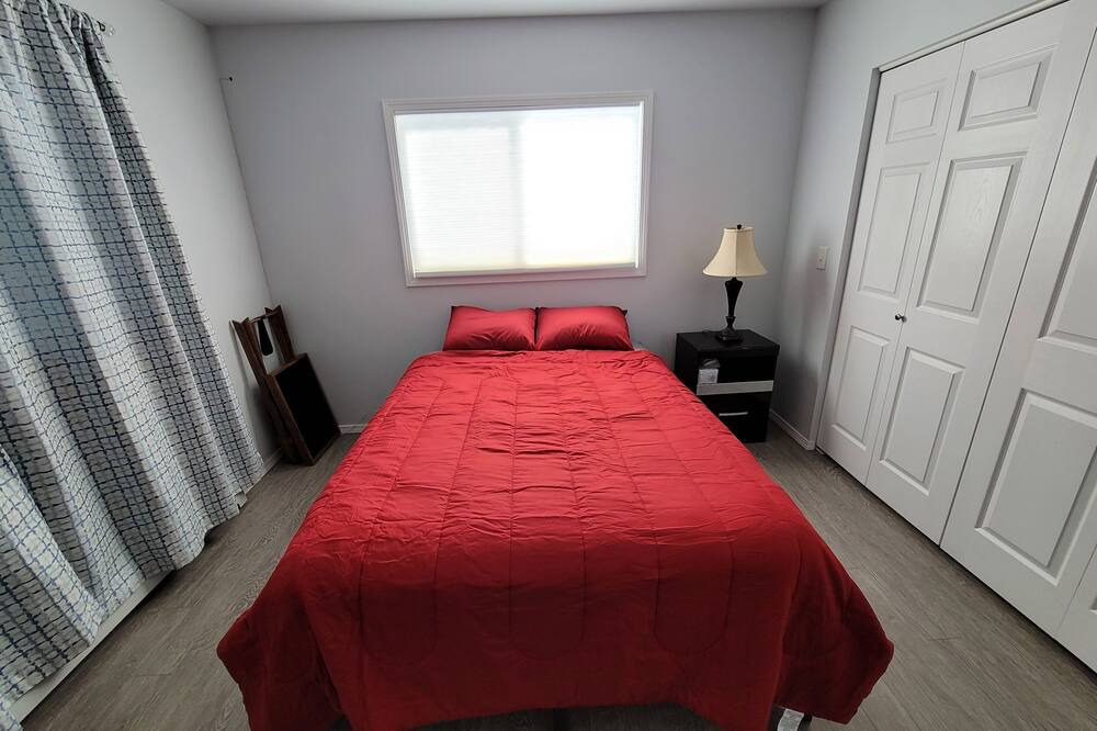 Photo of Bedroom in Russian Jack Park