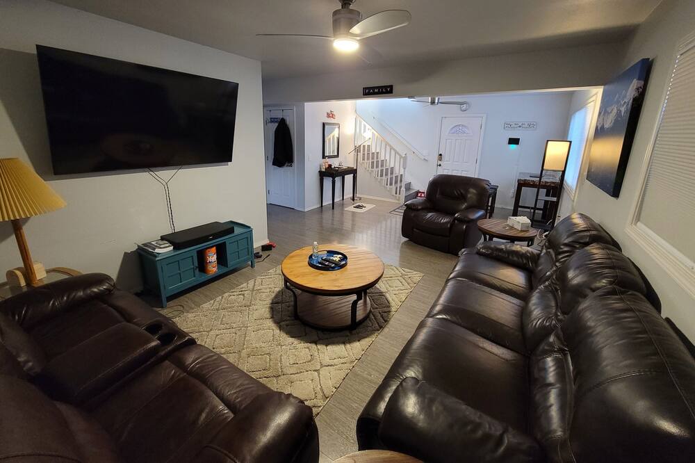 Photo of Livingroom in Russian Jack Park