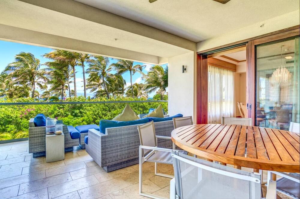 Photo of Others in Montage Kapalua Bay
