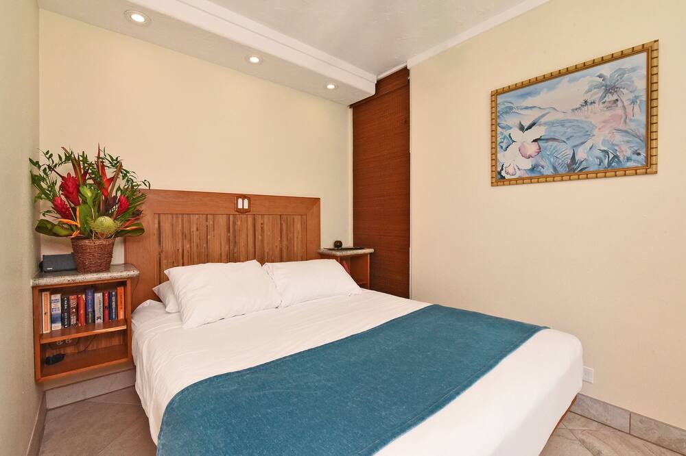 Photo of Bedroom in Kahana