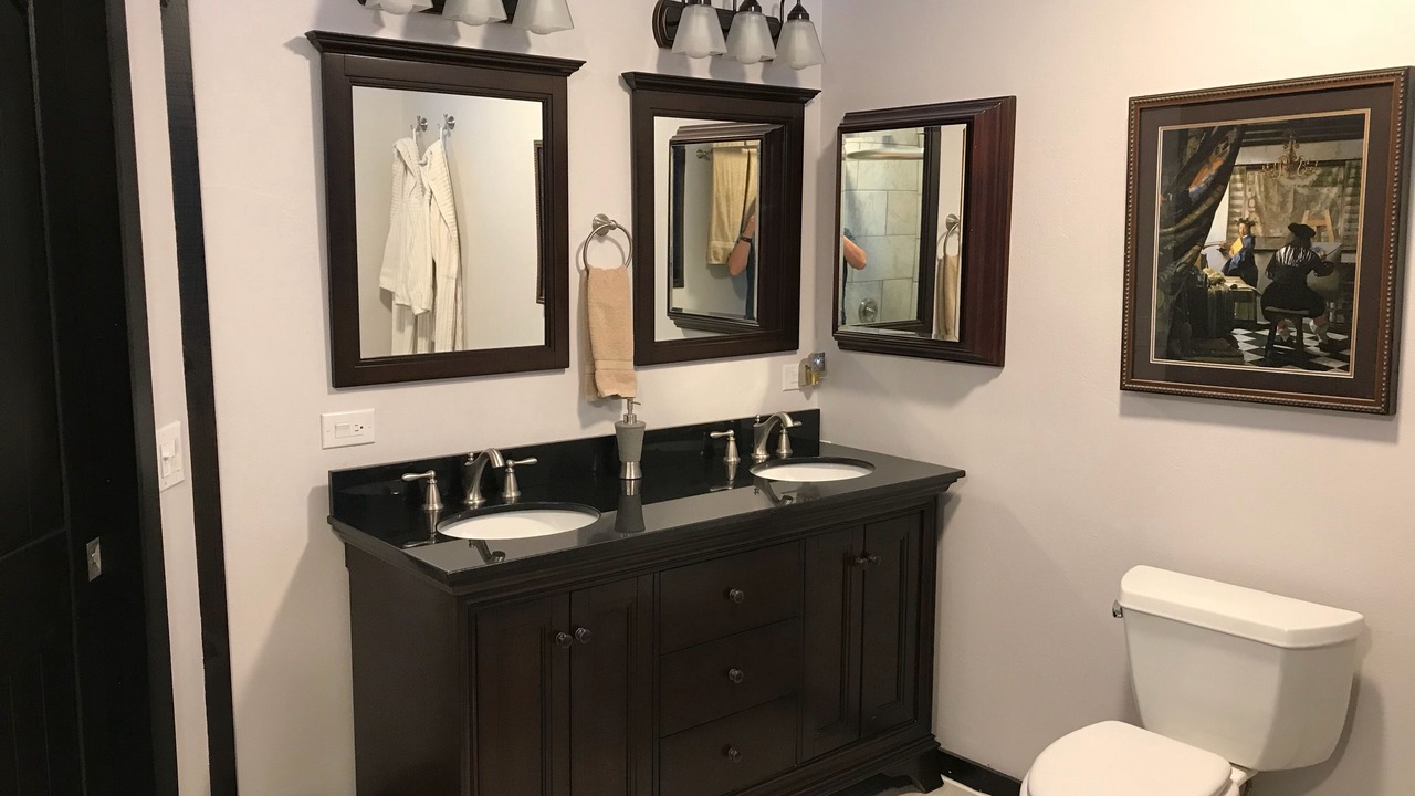 Photo of Bathroom in Healy