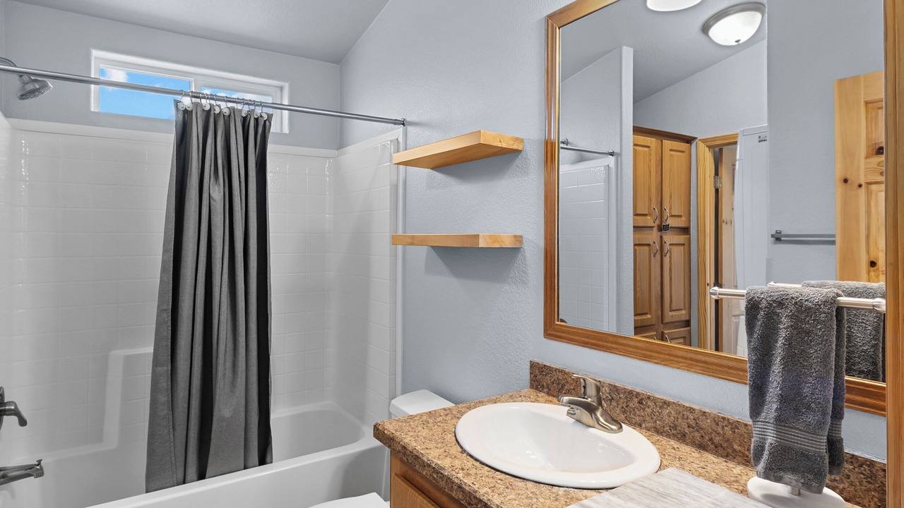 Photo of Bathroom in Bluff