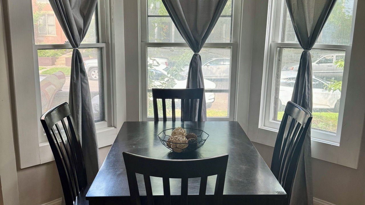 Photo of Livingroom in Victorian Village