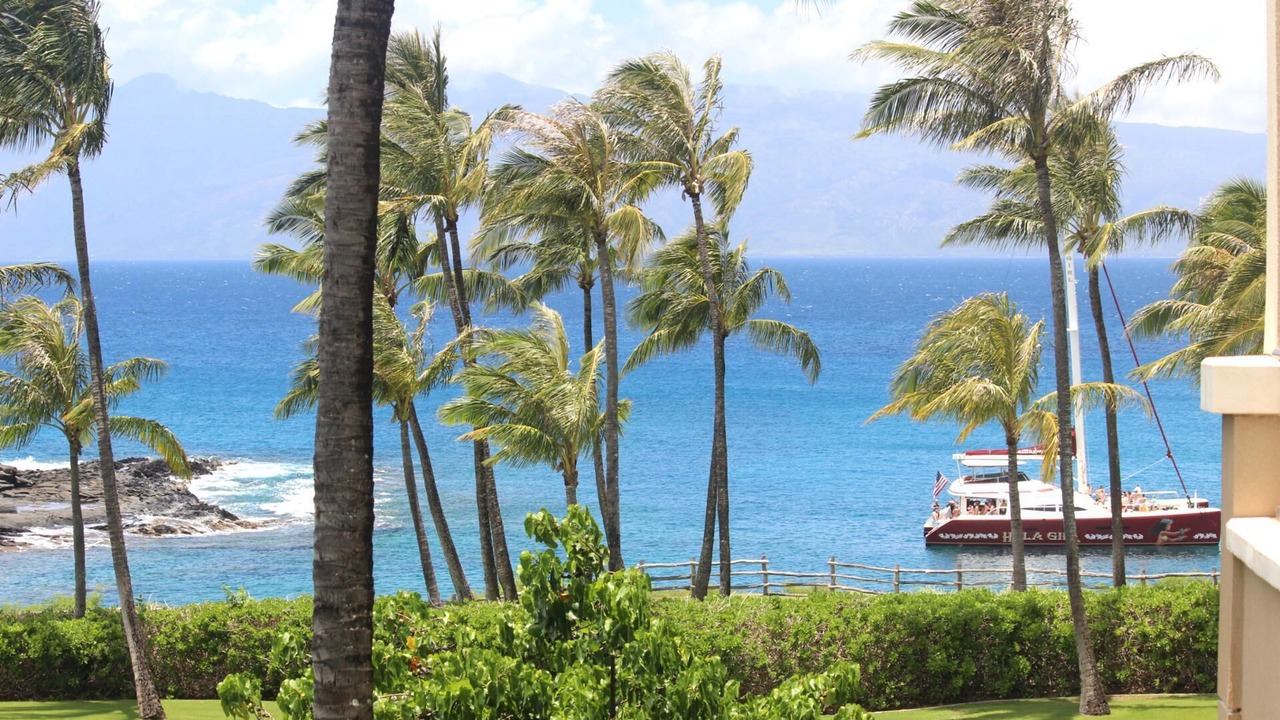 Photo of Bedroom in Montage Kapalua Bay