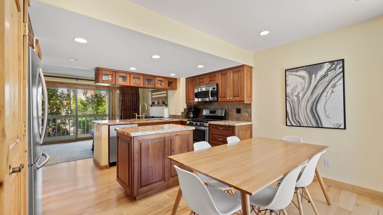 Photo of Kitchen in Park Meadows