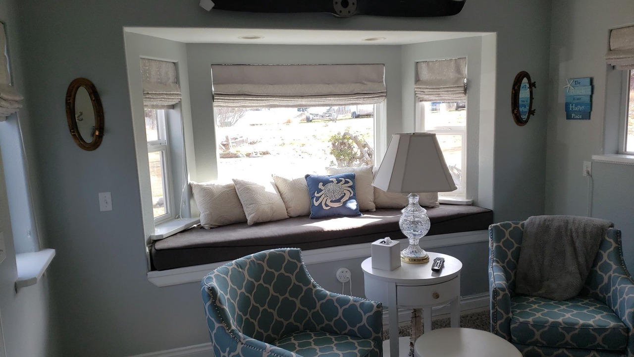 Photo of Livingroom in Homer