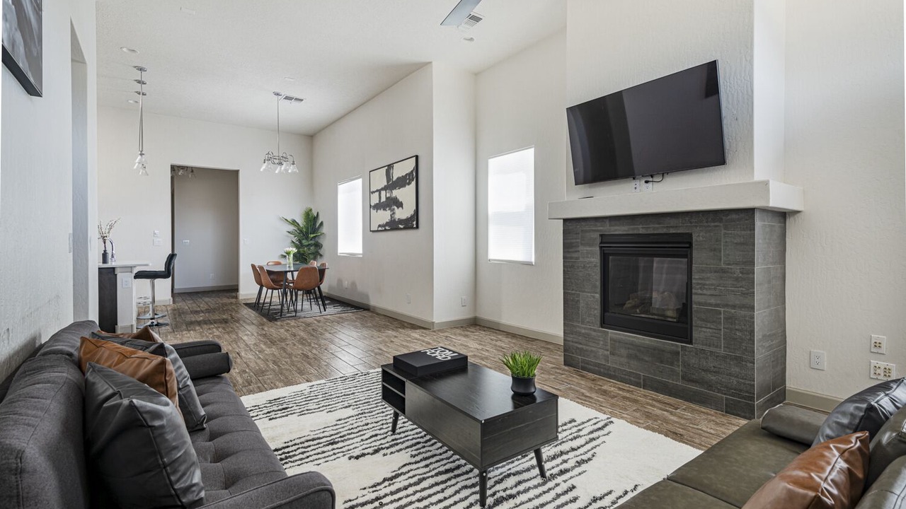Photo of Livingroom in Mesa Del Sol Innovation Park