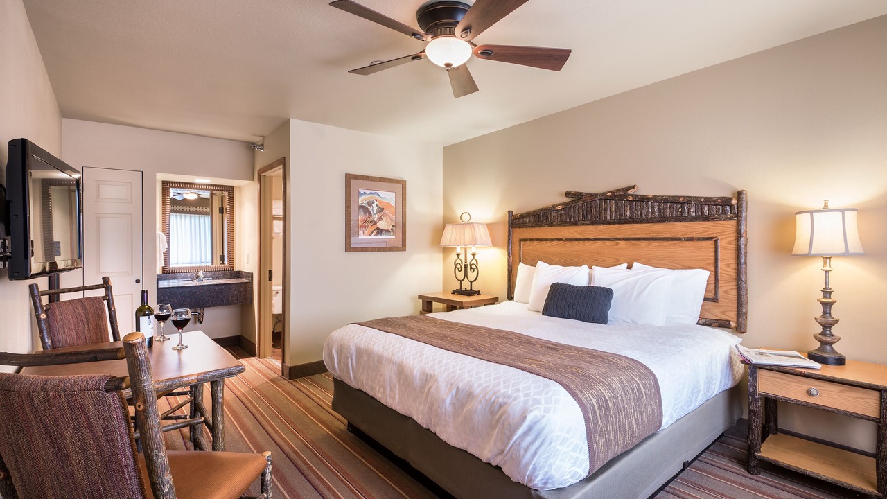 Photo of Bedroom in Denali