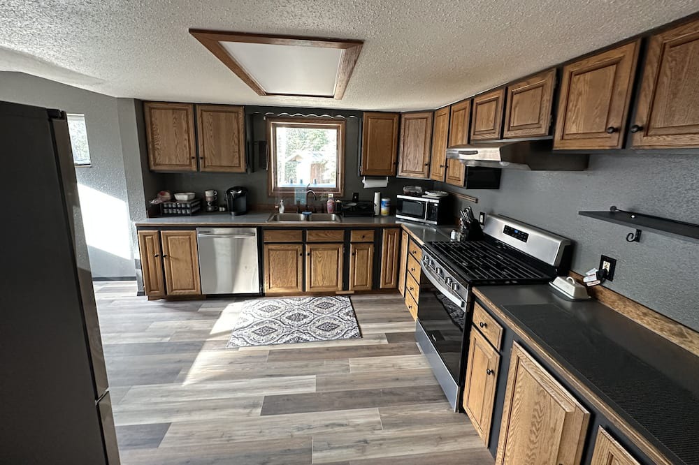 Photo of Kitchen in Delta Junction