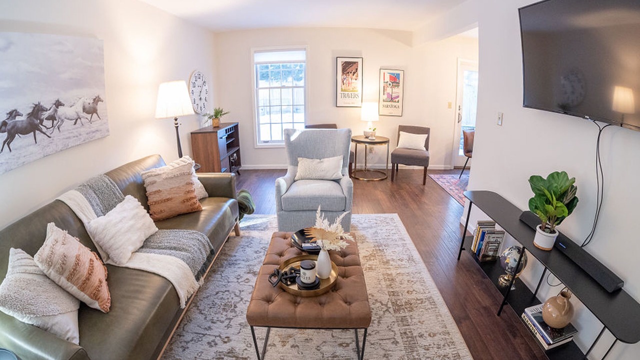Photo of Livingroom in Ballston Spa