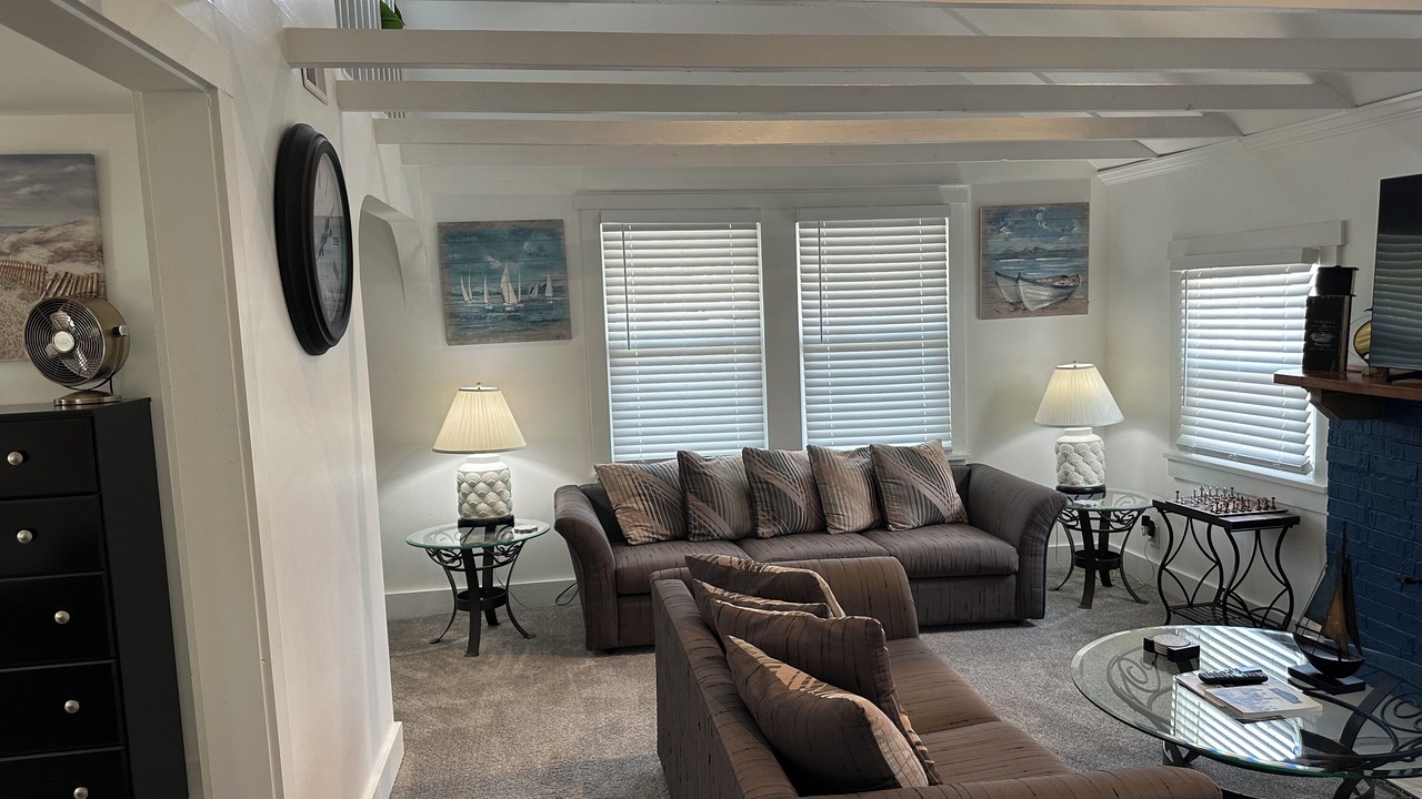 Photo of Livingroom in Buckeye Lake