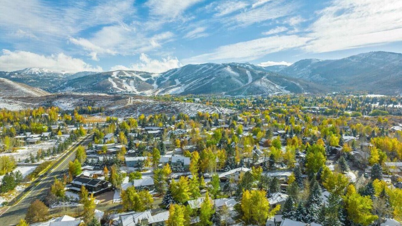 Photo of Outdoor in Park Meadows