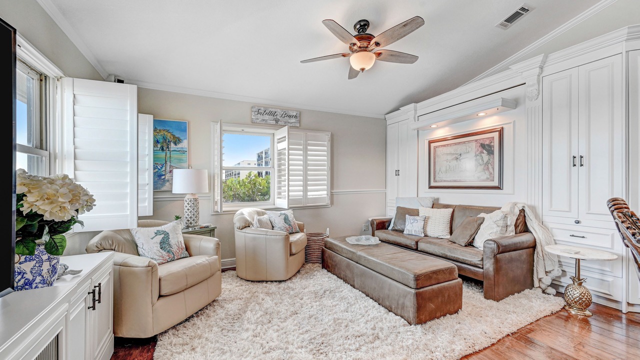 Photo of Livingroom in Satellite Beach