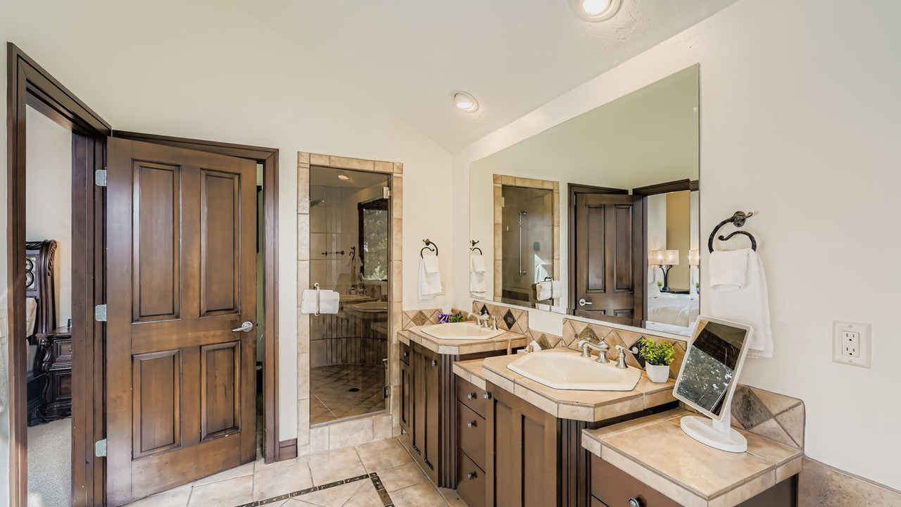 Photo of Bathroom in Park Meadows